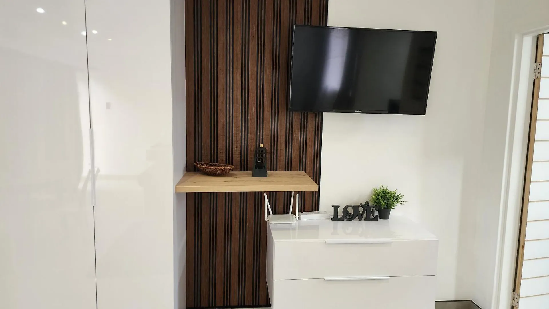 Unit 1 At 9 La Roche Self Catering Apartments Port Elizabeth 0*,
