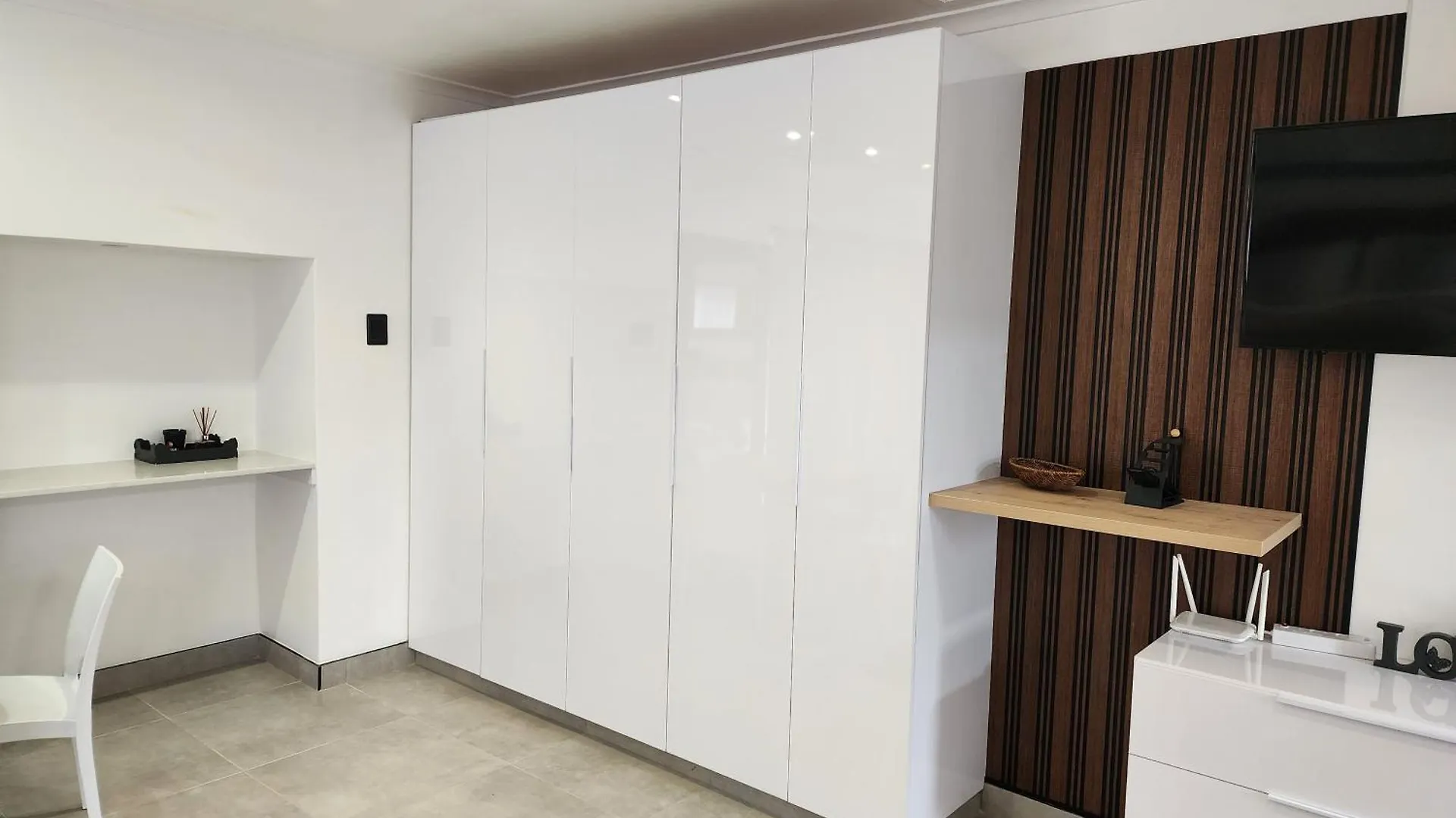 Unit 1 At 9 La Roche Self Catering Apartments Port Elizabeth South Africa